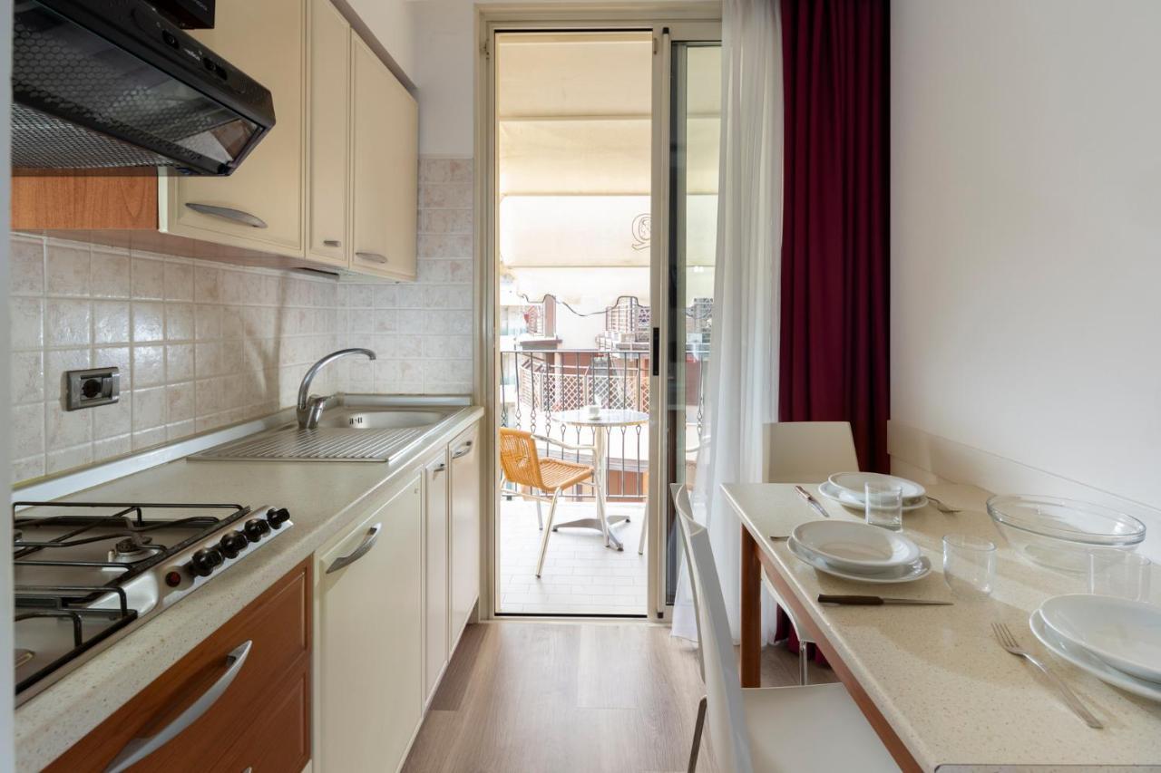 רימיני Residence Queen מראה חיצוני תמונה